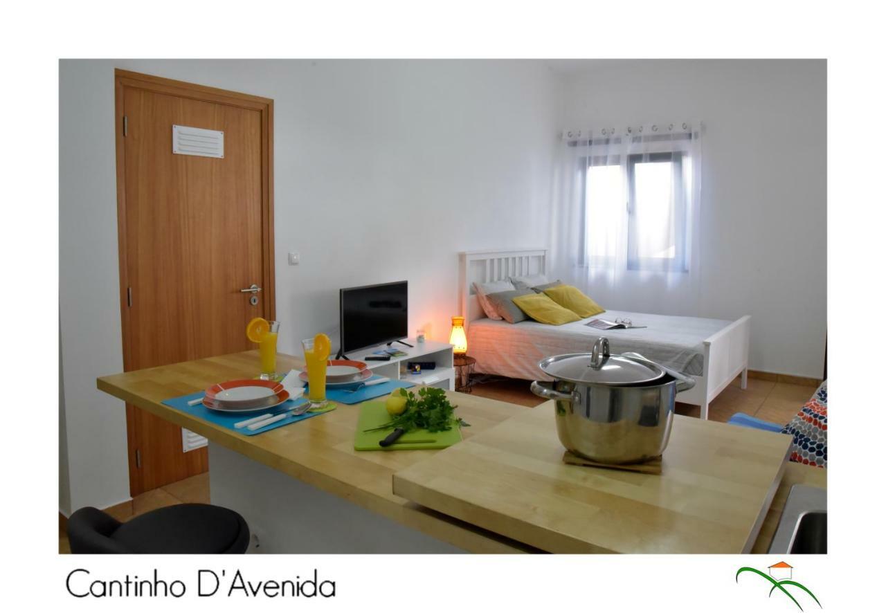 Cantinho D'avenida * Velas